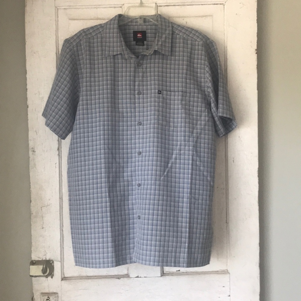🔺FINAL SALE!!🔺 Men’s Quicksilver Short Sleeve Shirt - L